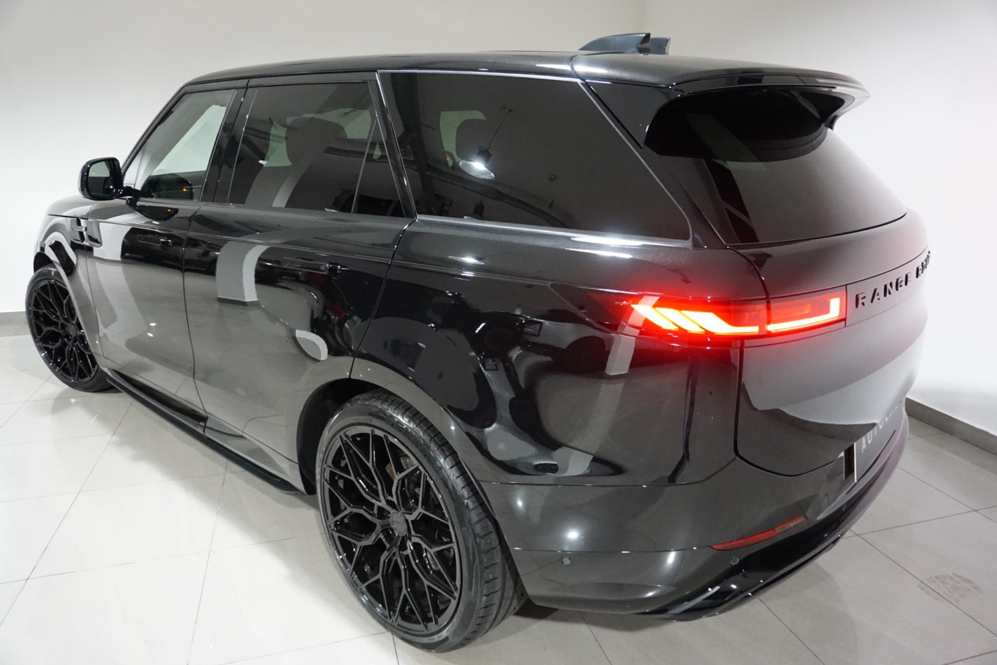Land Rover Range Rover Sport 3.0 D300 MHEV Dynamic SE Auto 4WD Euro 6 (s/s) 5dr